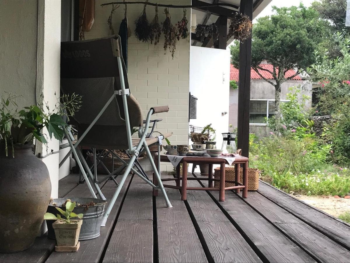 Hotel Travelers House おーさんてぃん青空舎 à Taketomi Extérieur photo